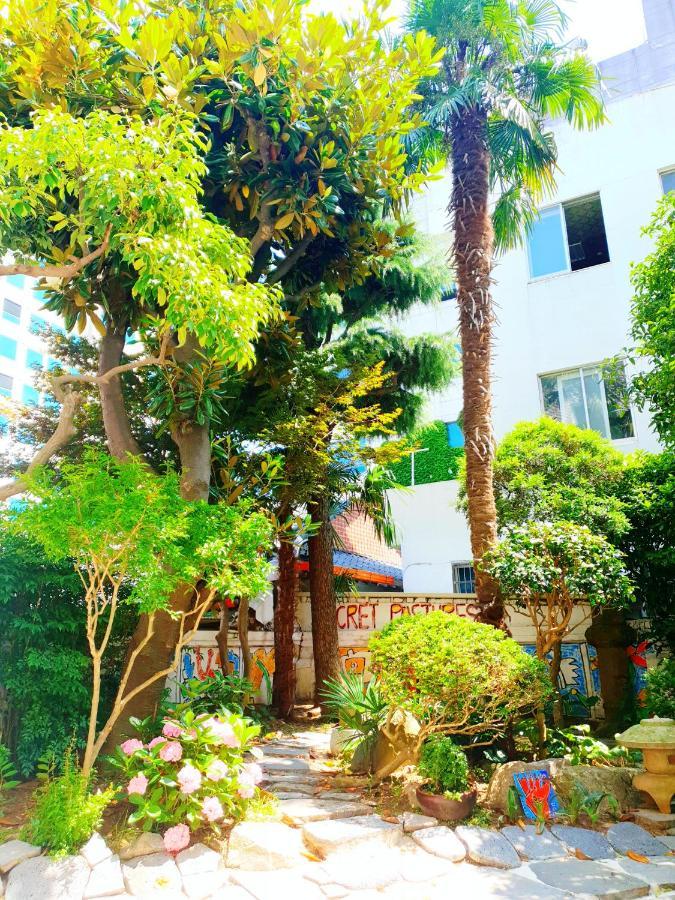 Gallery Family Hotel Mokpo Extérieur photo