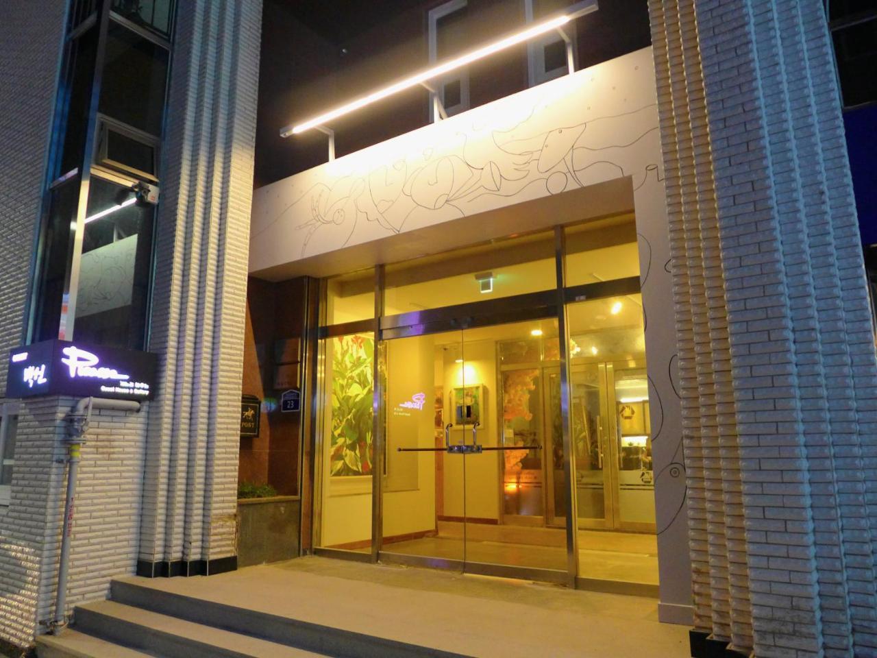 Gallery Family Hotel Mokpo Extérieur photo